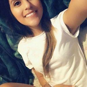 Meet your Posher, Yessi